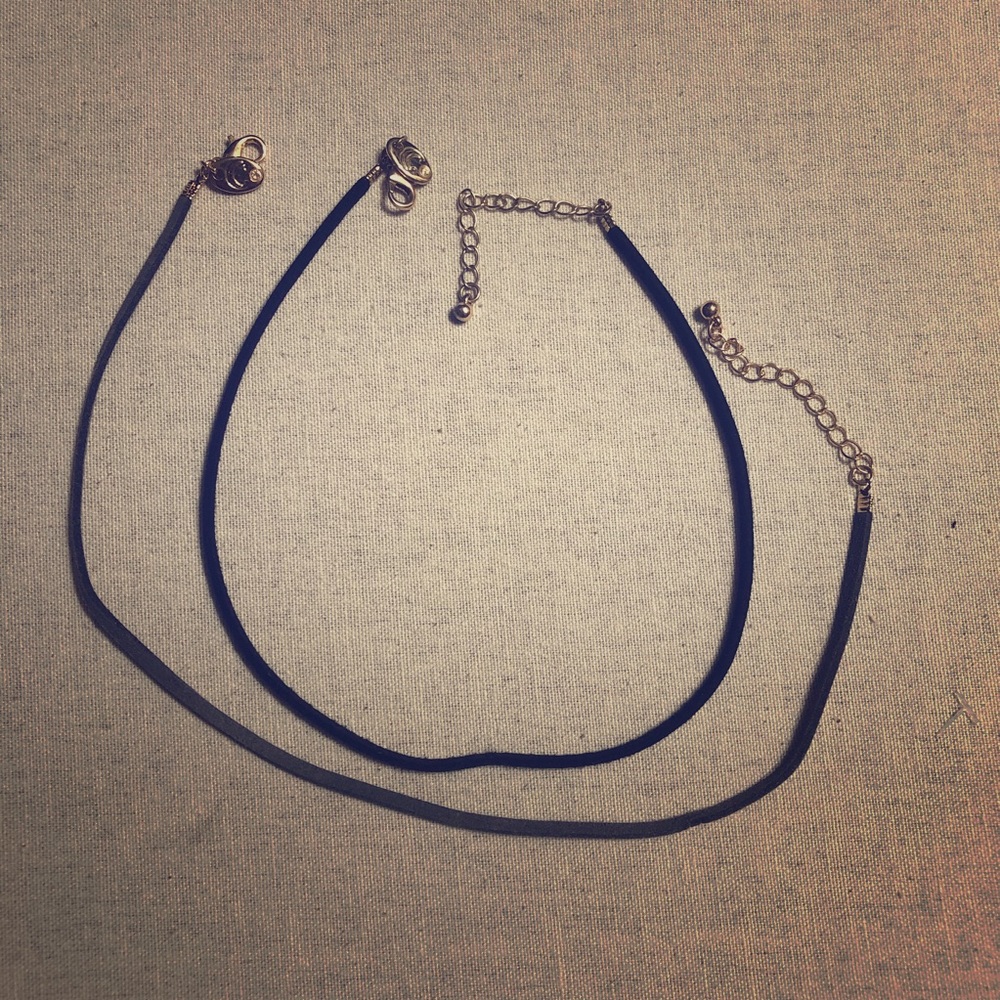 Set of two choker necklaces